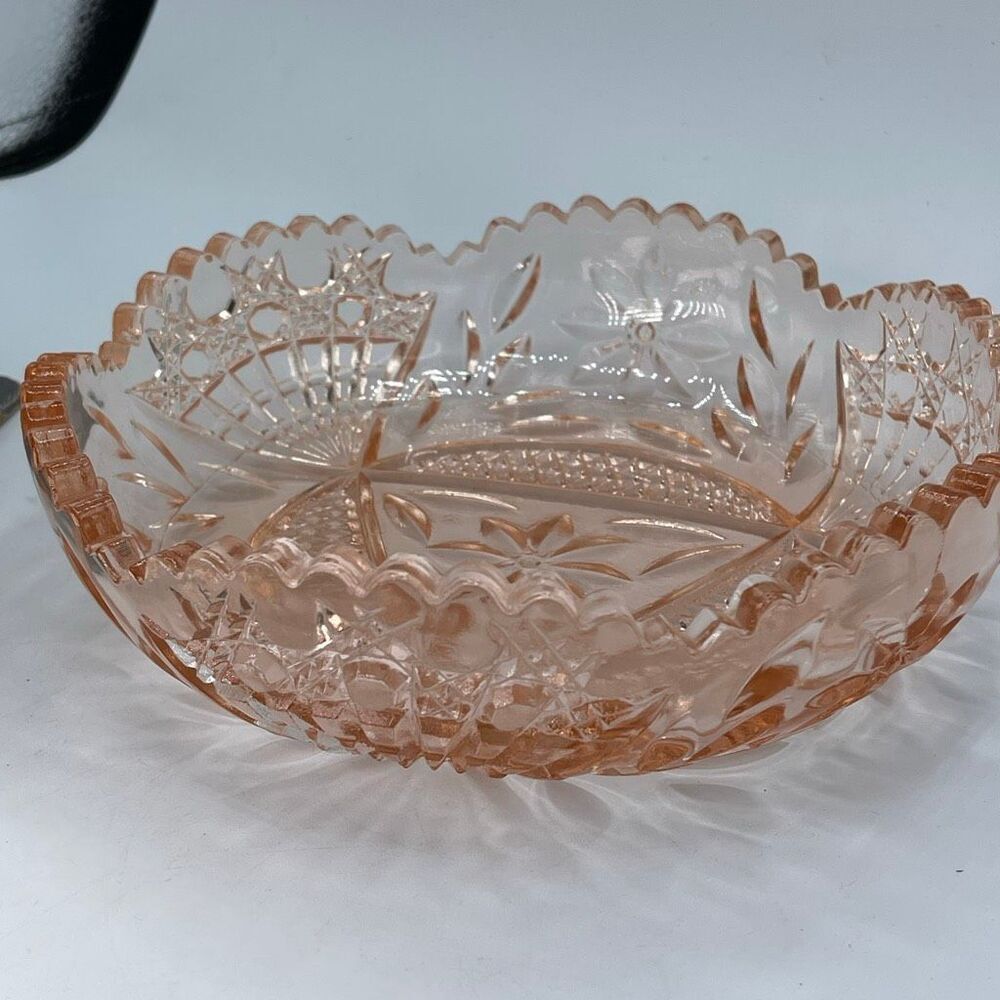 L.E. Smith “ Comet in the stars” sawtooth edge star fan pinwheel pattern